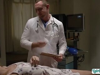 Skinny and smalltits Tranny Crystal Thayer gets fucked in the clinic