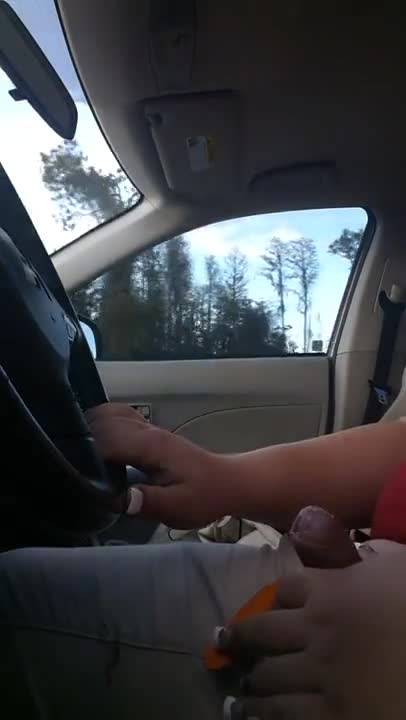 TRANSEXUAL HWY JERK TRUCKER CUMSHOT