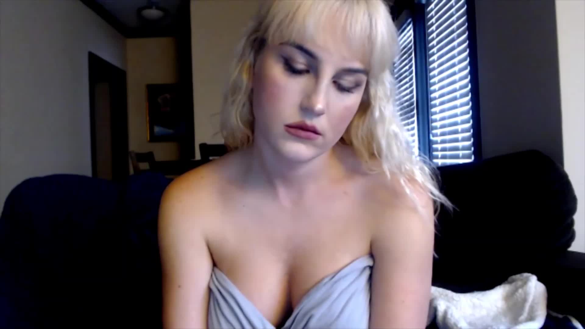 sexy shemale webcamshow!