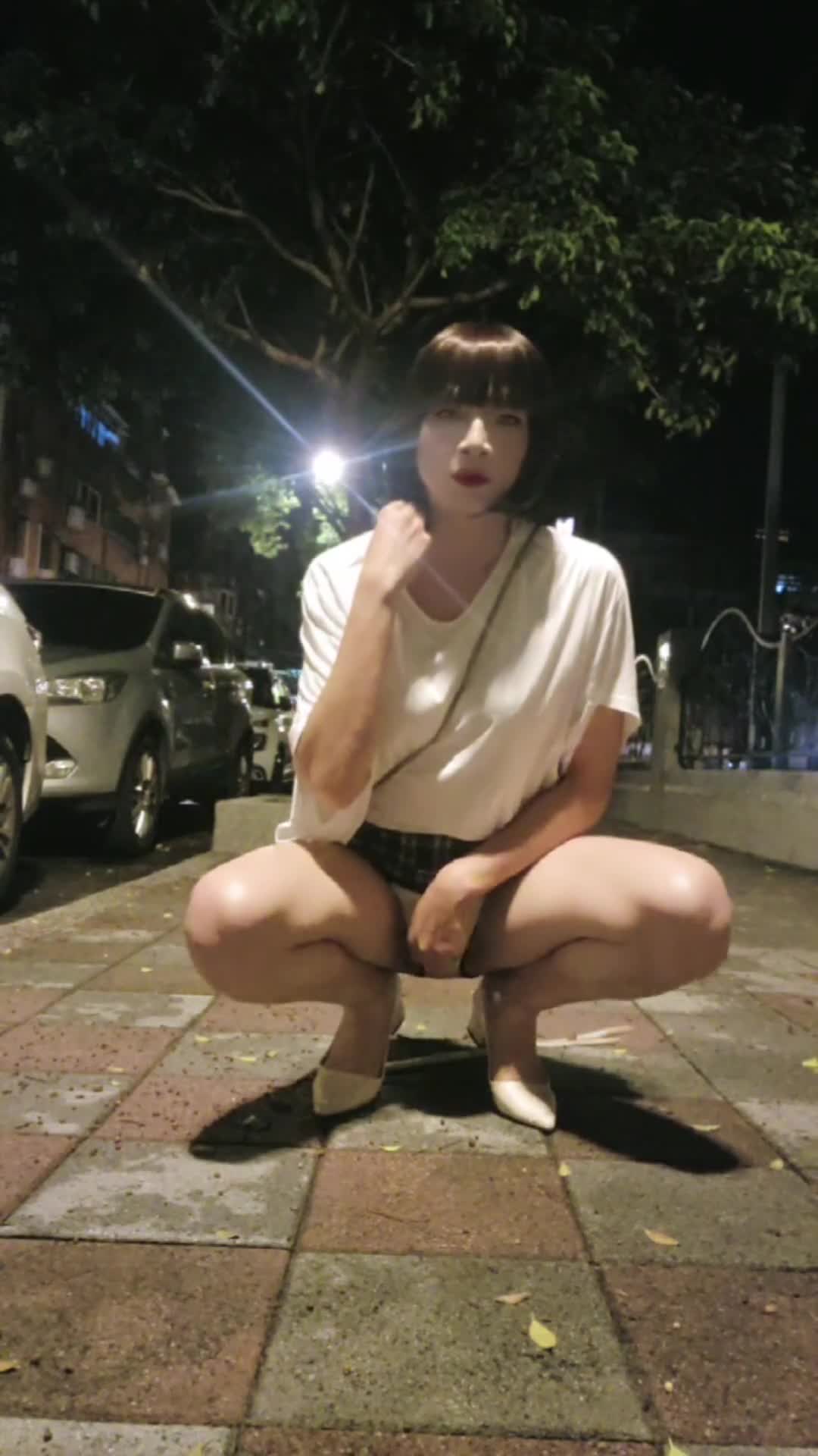 transsexual ting xuan outdoor piss with video a panties